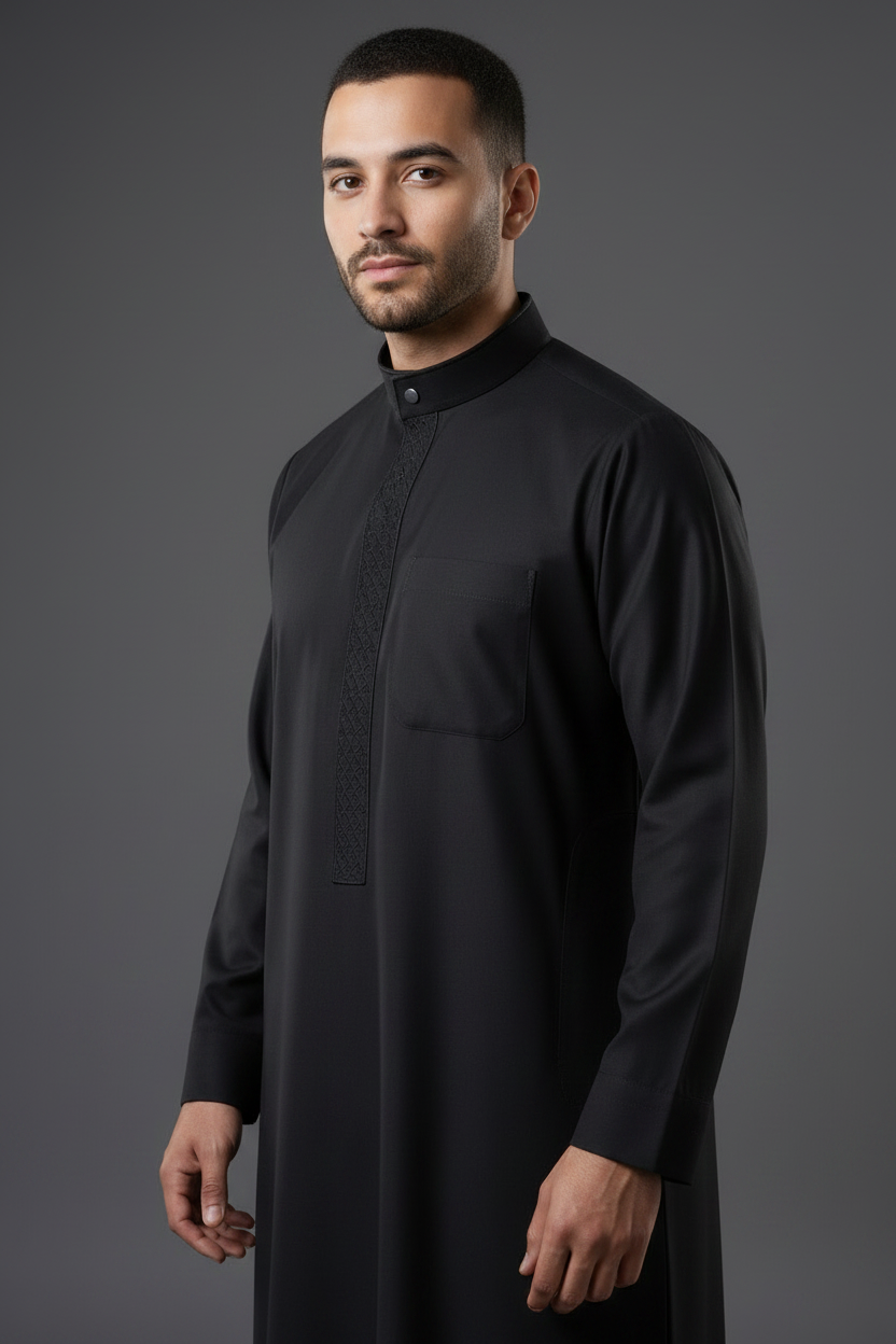 The Noble Thobe in Black5