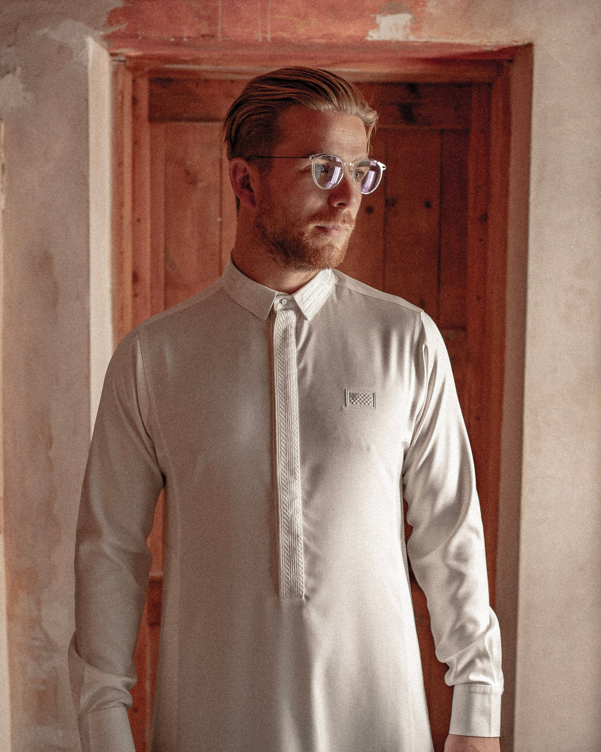 Lawung AAR25322 Classic White Thobe