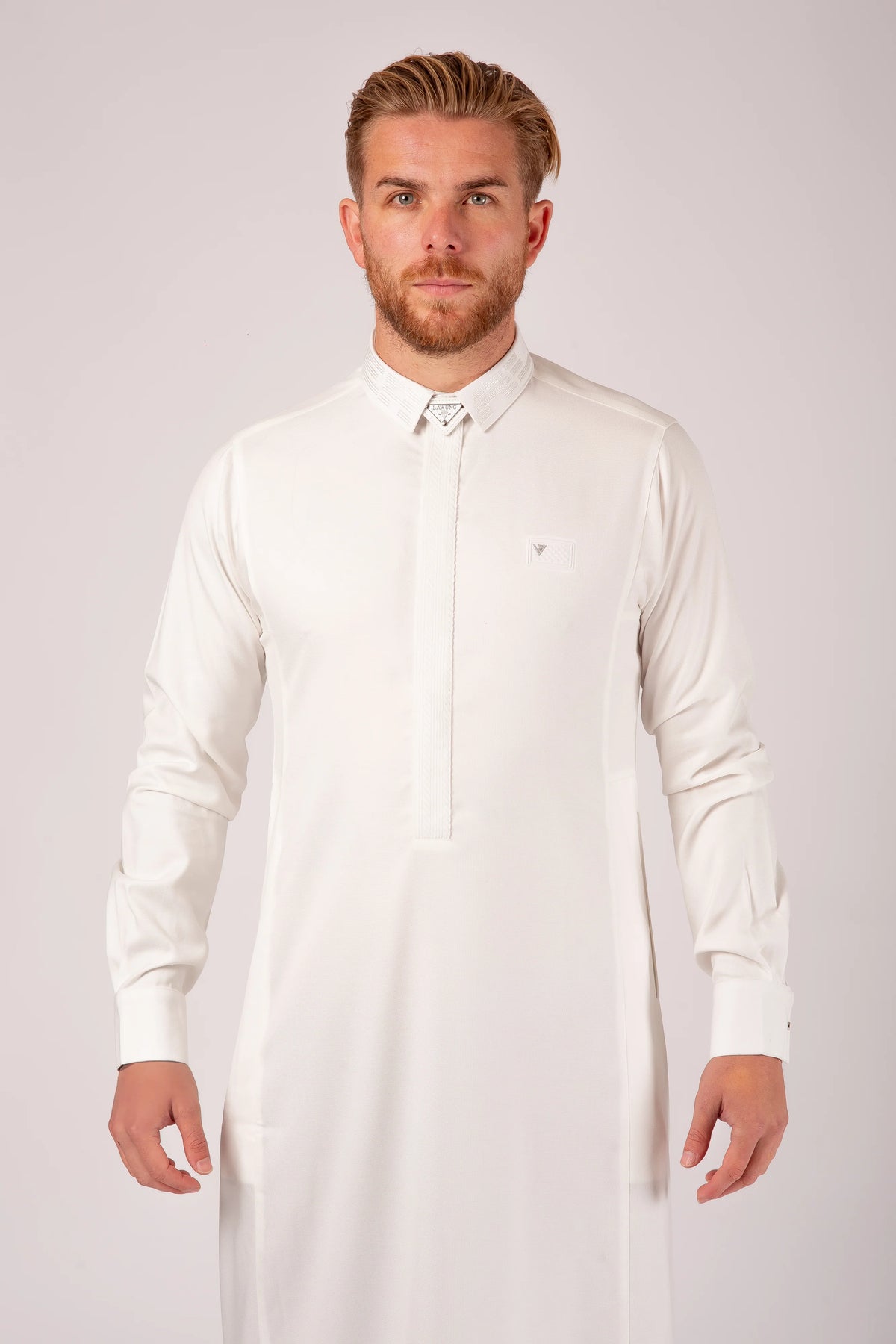 Lawung AAR25322 Classic White Thobe