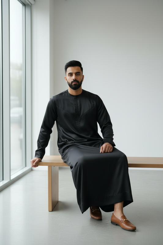 Black Emirati Thobe