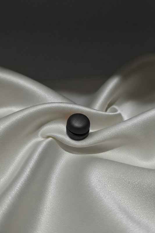 Round Hijab Magnet - Jet Black