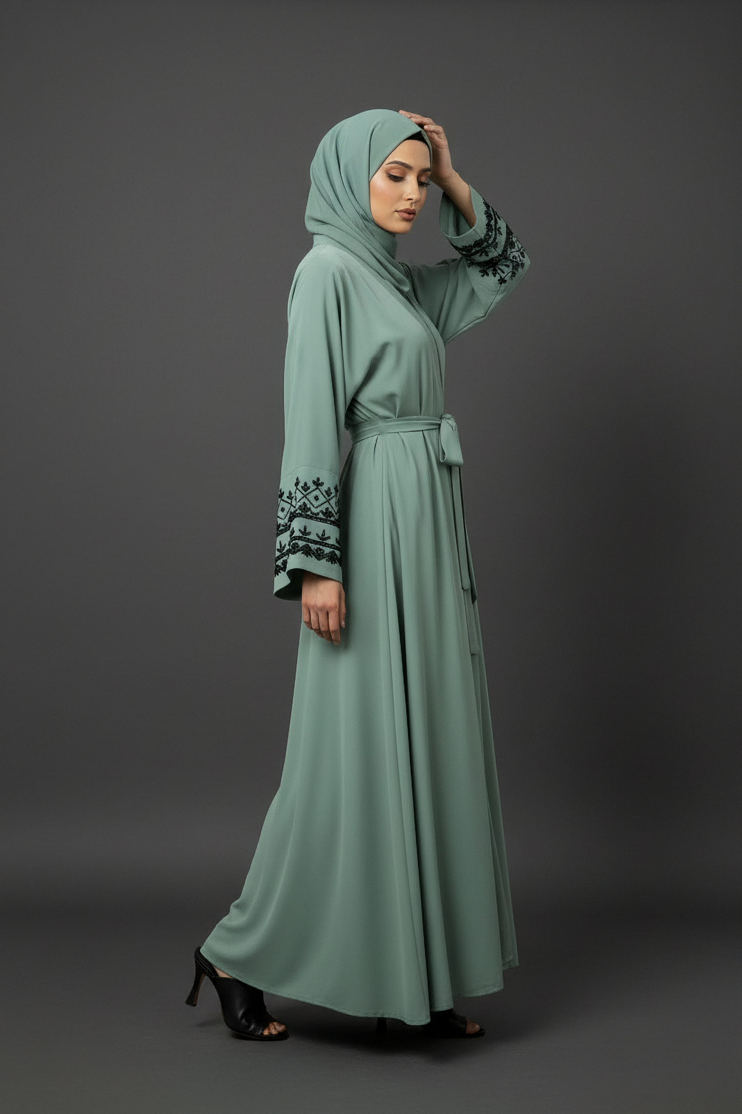 The Rif Abaya