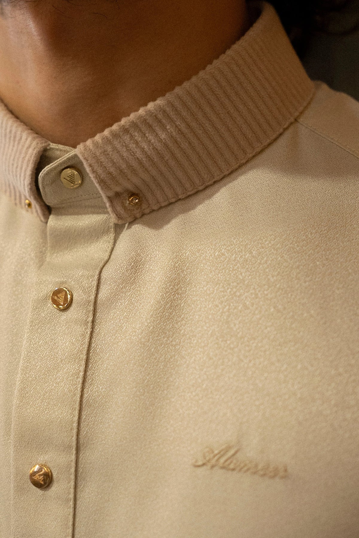 Lawung AAR2667 Gold Signature Thobe